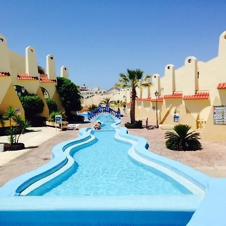 Apartamento Luminoso Y Con Airco - D4 - Frente A La Piscina En Mareverde *