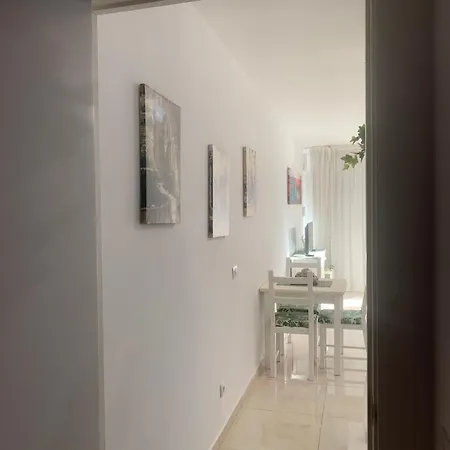 Luminoso Y Con Airco - D4 - Frente A La Piscina En Mareverde