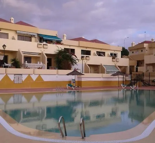 Luminoso Y Con Airco - D4 - Frente A La Piscina En Mareverde *